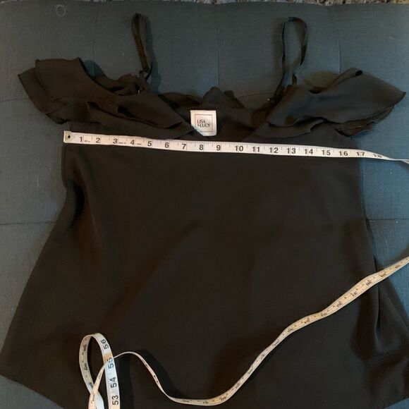 🎄Lisa & Lucy Ruffle Sleeve Cold Shoulder Blouse - Picture 9 of 9